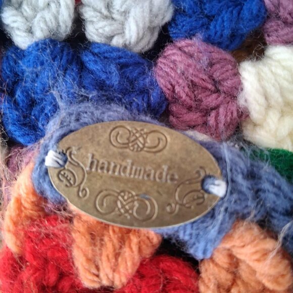 CROCHET SQUARE THROW BLANKET -45"x36" - Picture 3 of 6